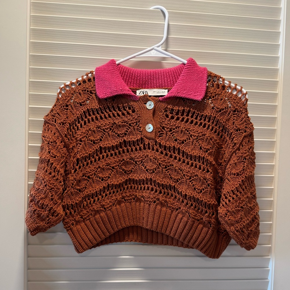 Zara Women's Brown Knit Sweater with Pink Collar